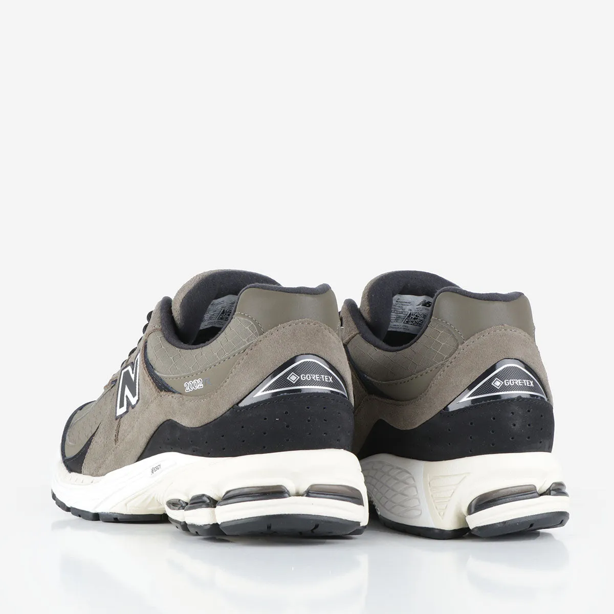 Hot Deal New Balance 2002RXU Shoes  Almost Sold Out!