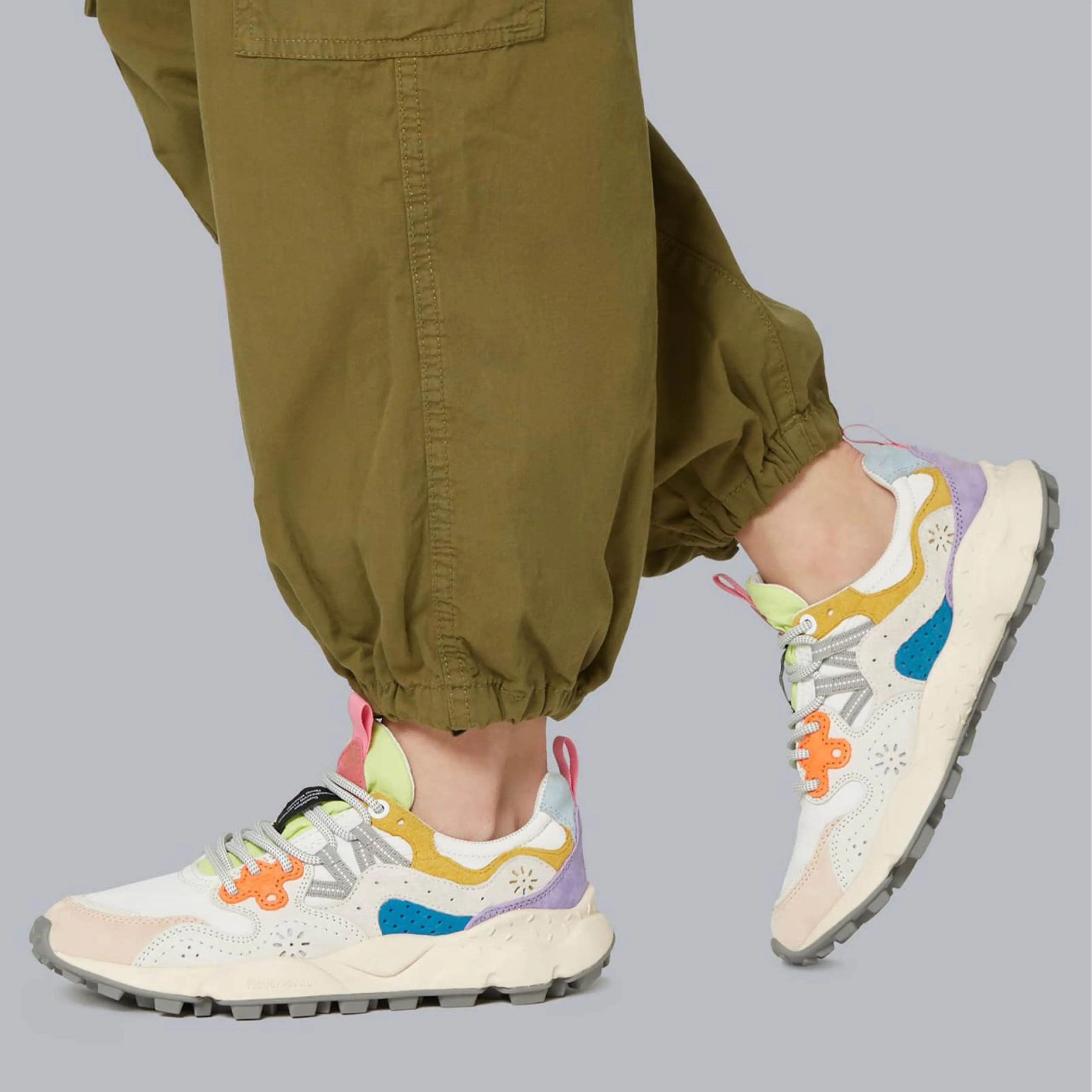 Limited Edition Flower Mountain Womens Yamano 3 Trainer White / Pink  Stylish & Comfortable