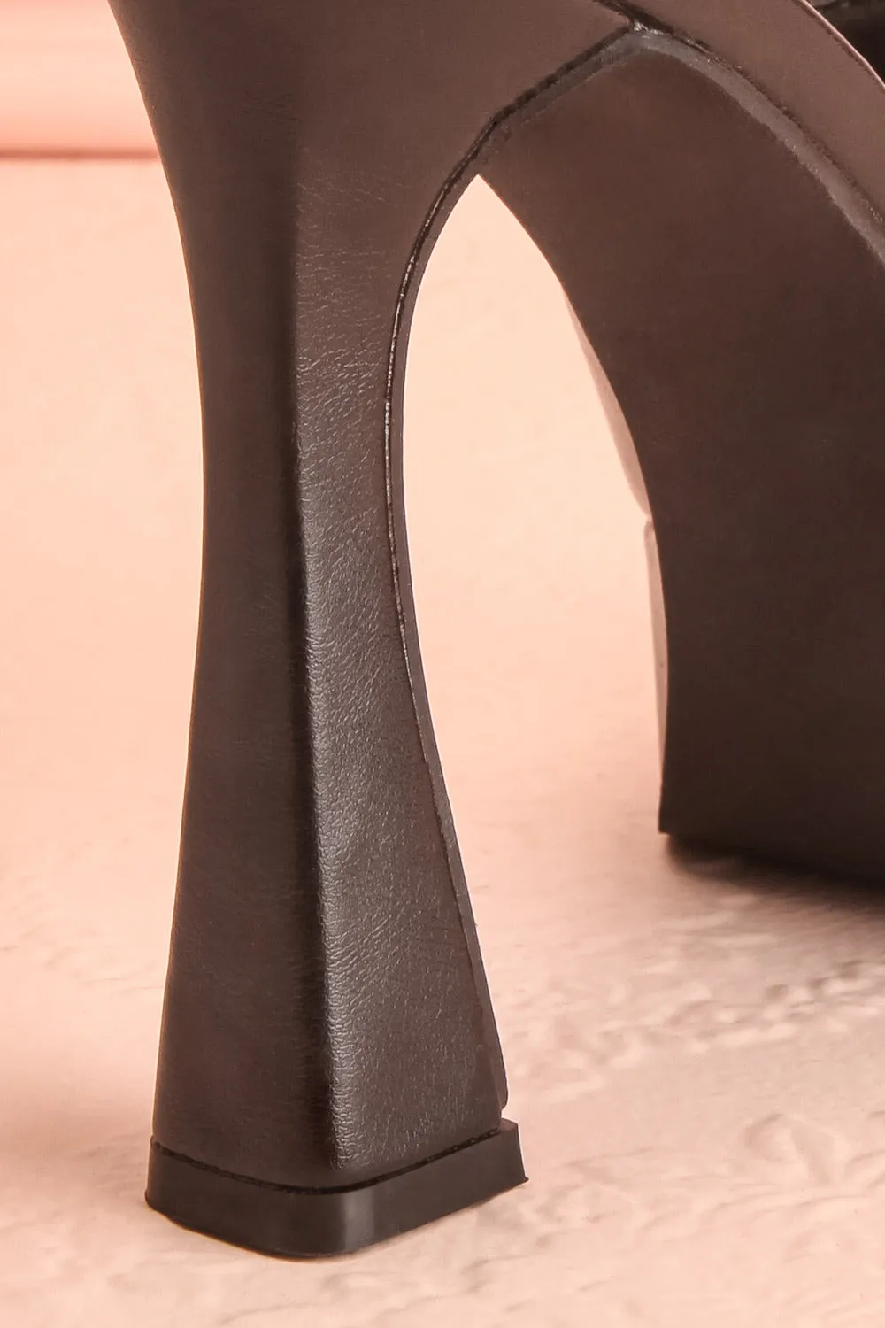 Nerthus Black | High Heel Sandals