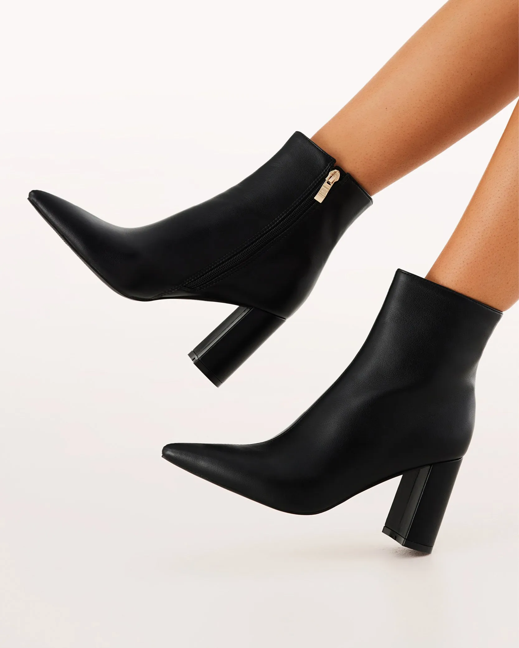 NICOLETTA - BLACK