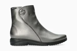 Raine - Grey