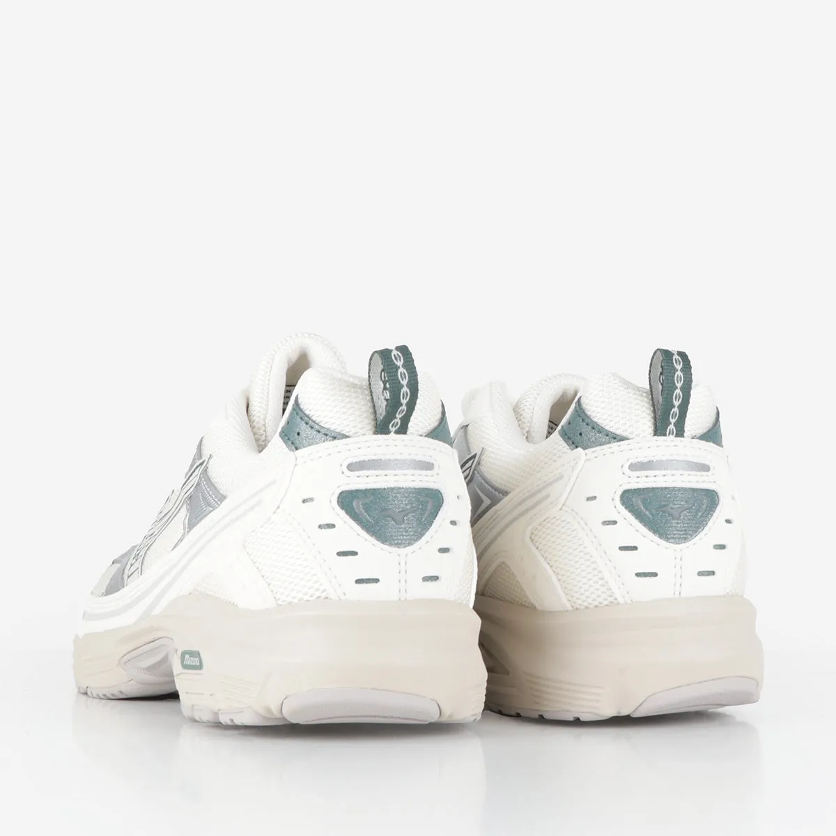 Selling Fast Mizuno MXR Casual Shoes  Almost Sold Out!