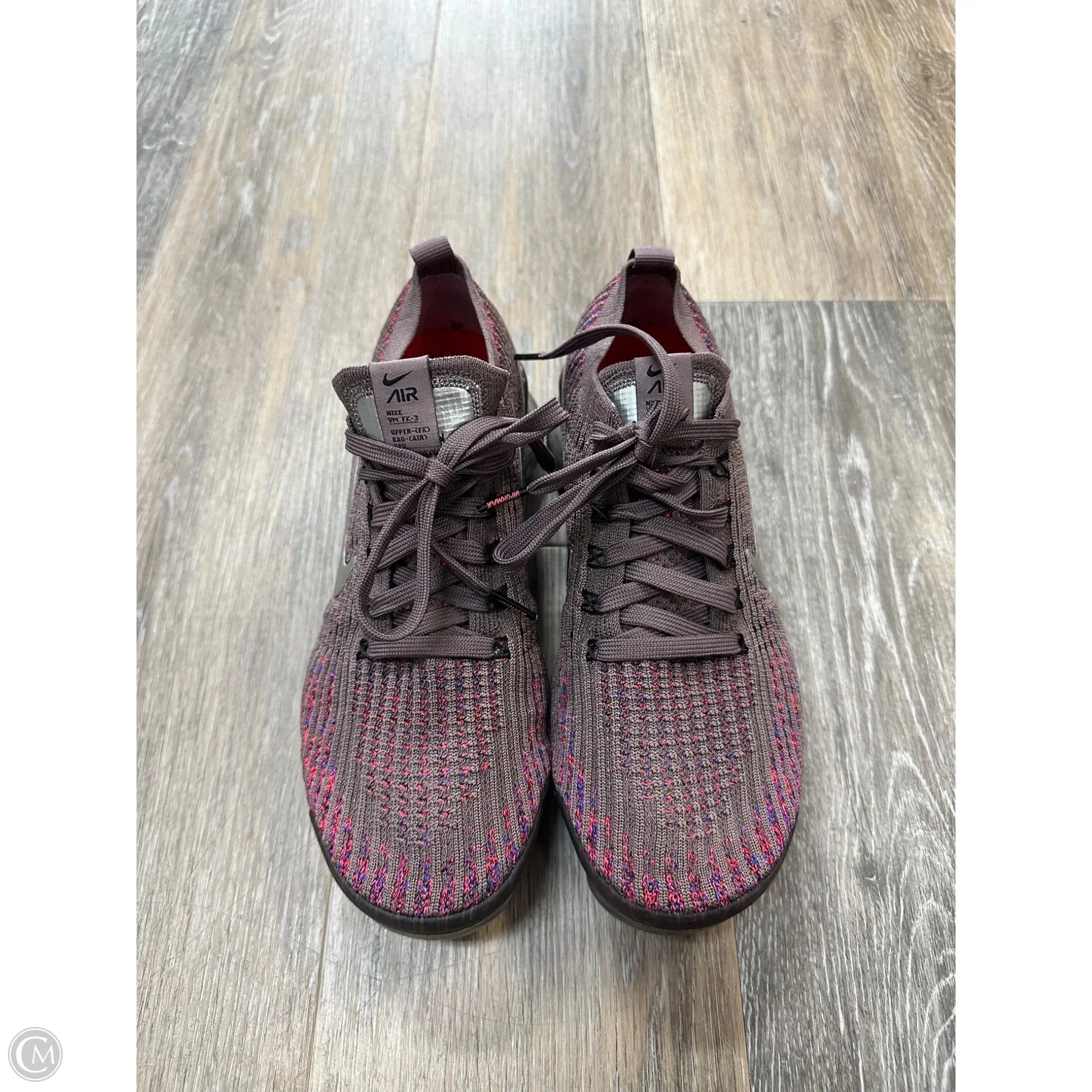 Shoes Athletic By Nike In Maroon, Size: 8.5