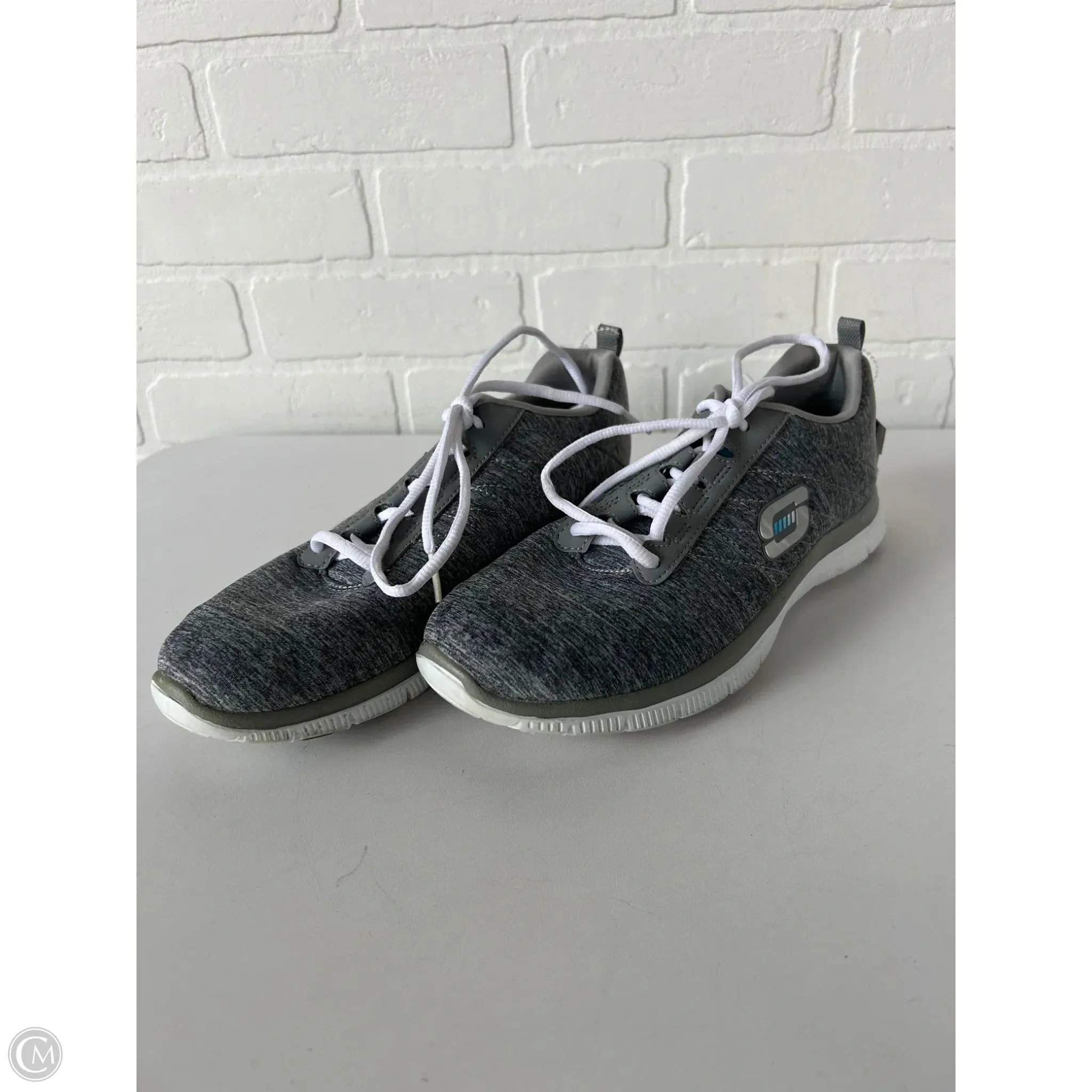 Shoes Athletic By Skechers In Grey, Size: 8