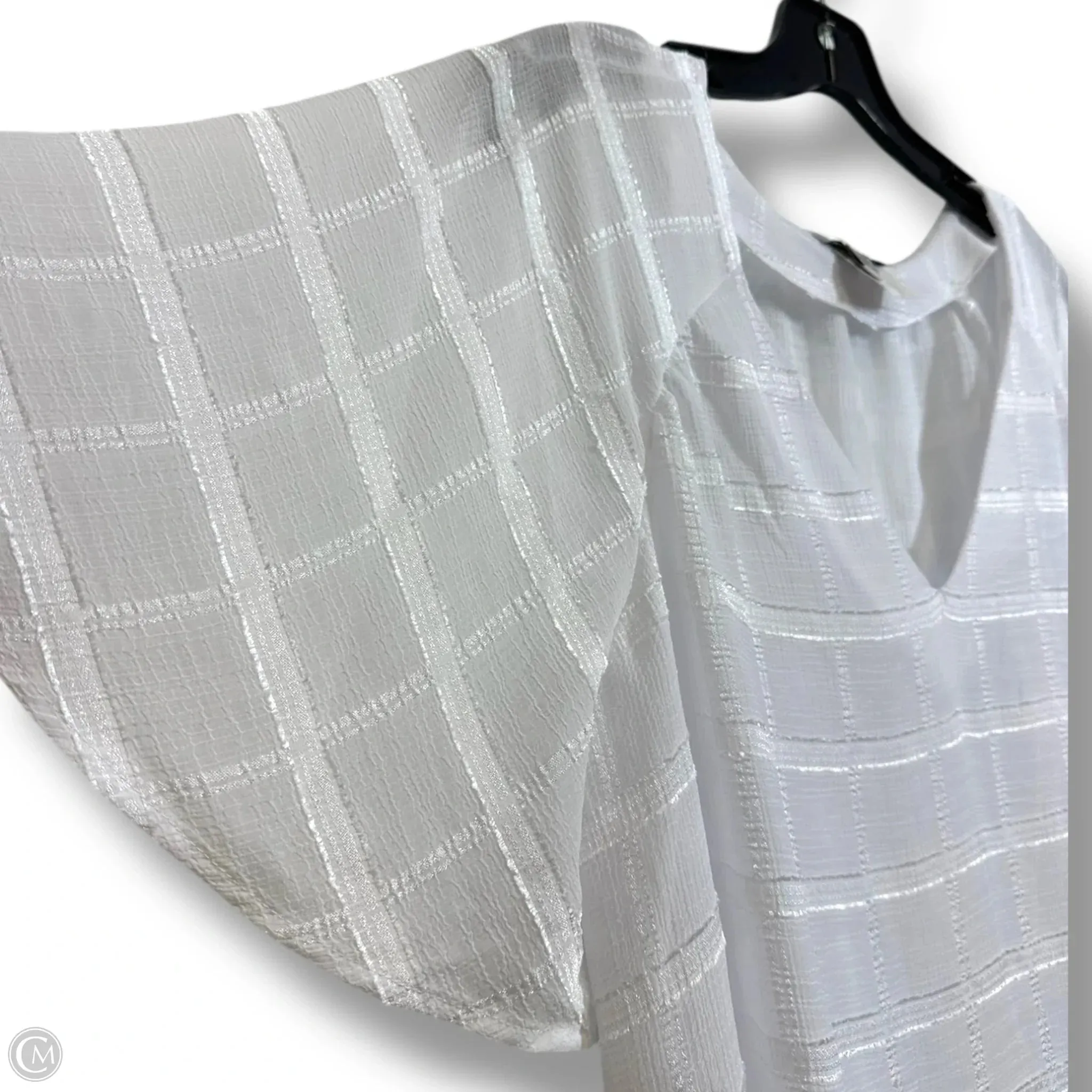 Top Short Sleeve By Counterparts In White, Size: Xl
