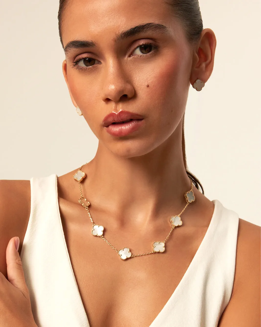 VERONICA NECKLACE - PEARL-GOLD