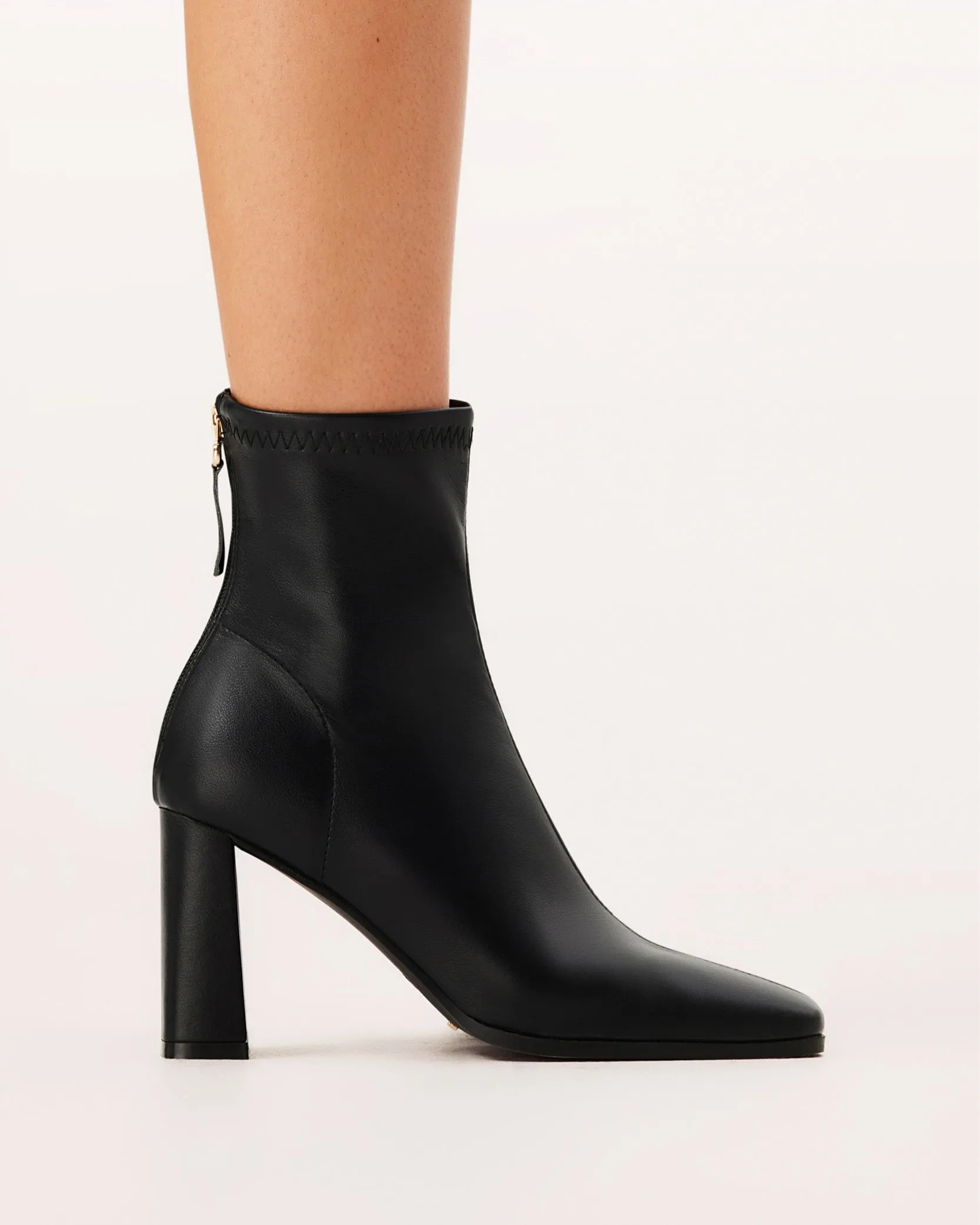 ZADE - BLACK